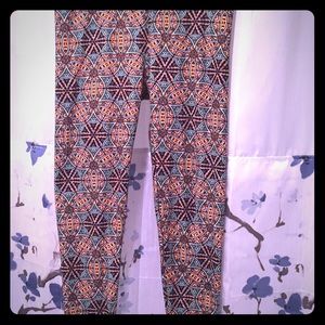 LulaRoe one size leggings